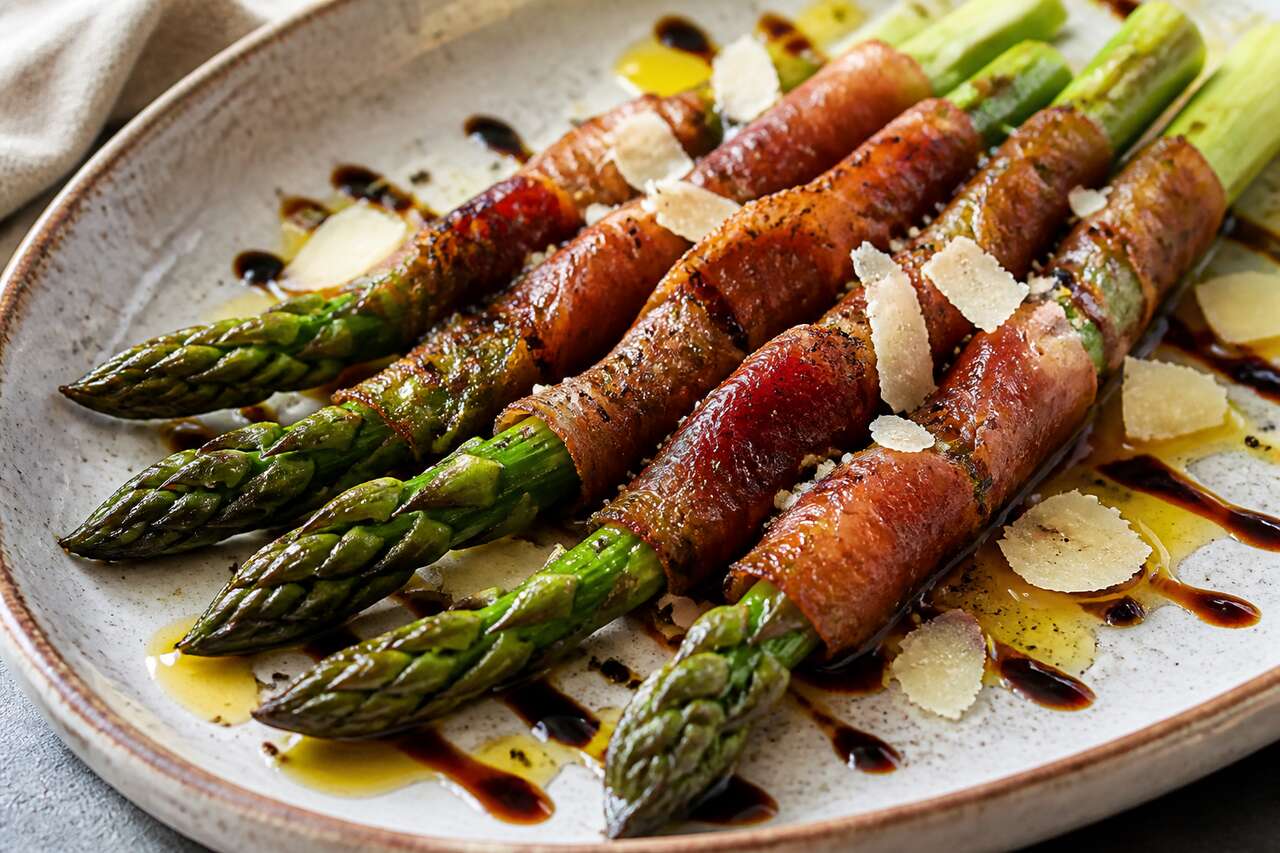 Asperges et jambon cru : recette facile et savoureuse